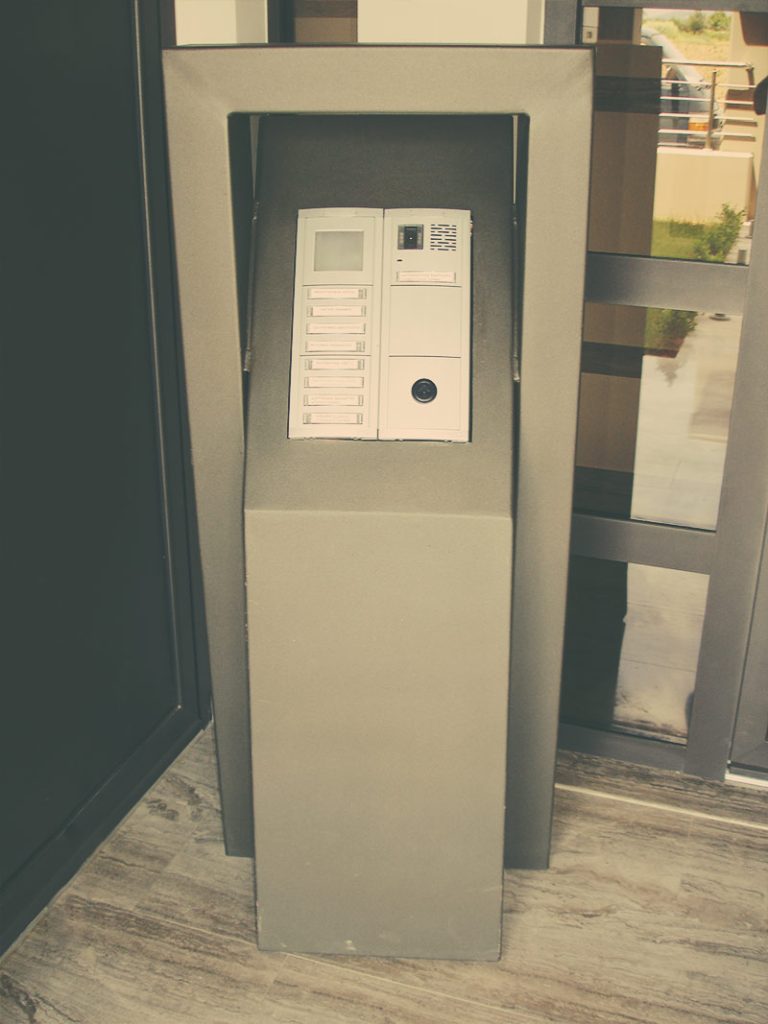 ΘΥΡΟΤΗΛΕΦΩΝΟ · φωτογραφία 2